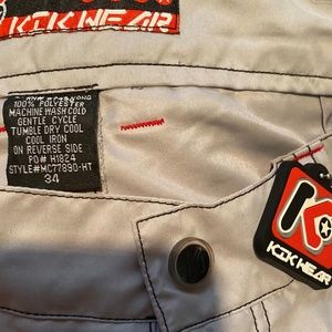 Kikwear men’s 34 vintage but new!!